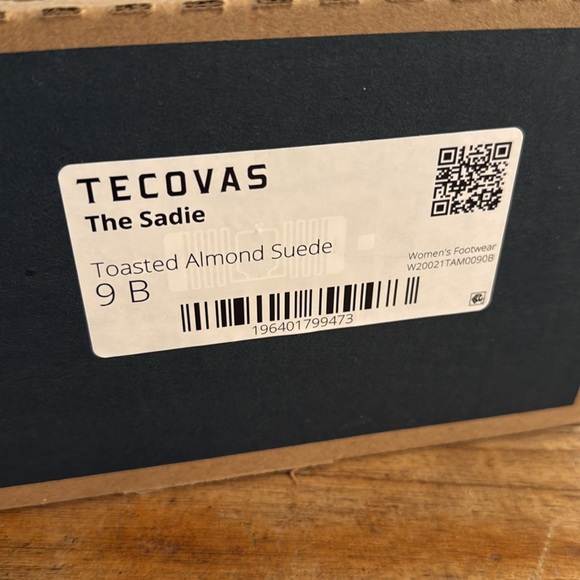 Brand new tecovas toasted almond suede the Sadie box says 9 but they’re a 9.5!!! - Picture 4 of 4